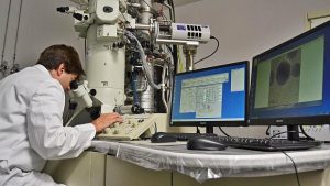 que es el microscopio para que sirve un microscopio